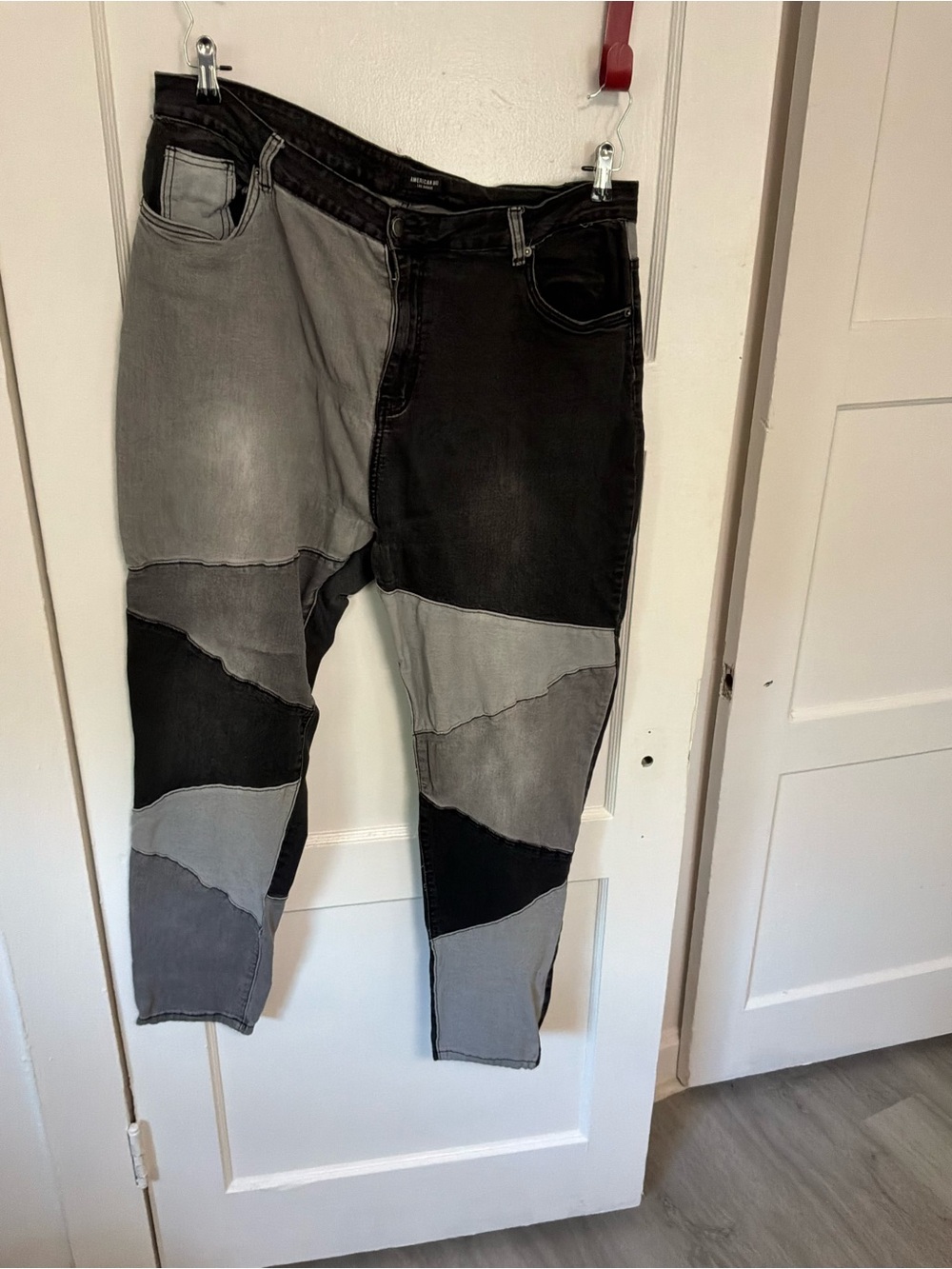 Women Two-Tone Patchwork Black & Gray Jeans